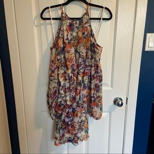 GUESS - Size 12 floral patterned cold shoulder sleeve dress.